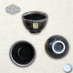 Abura – Cupă Japoneză din Ceramică, Glazură Neagră cu Reflexe Stelare, 8,3 cm