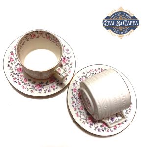  Set cănițe de porțelan cu farfurioare, floricele și embos, 2+2, cutie alba - pentru ceai si cafea